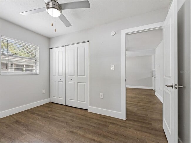 Building Photo - 3102 W San Juan St