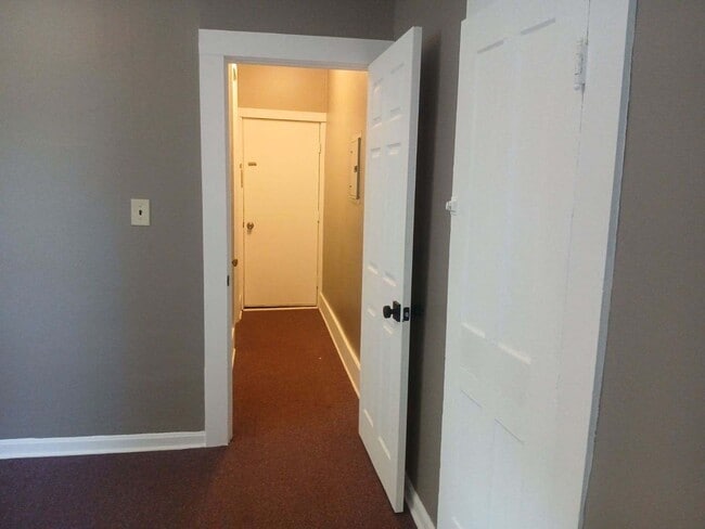 Building Photo - 321 Grant St