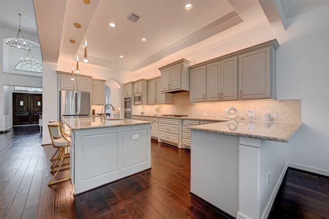 Building Photo - 39 Marino Dr