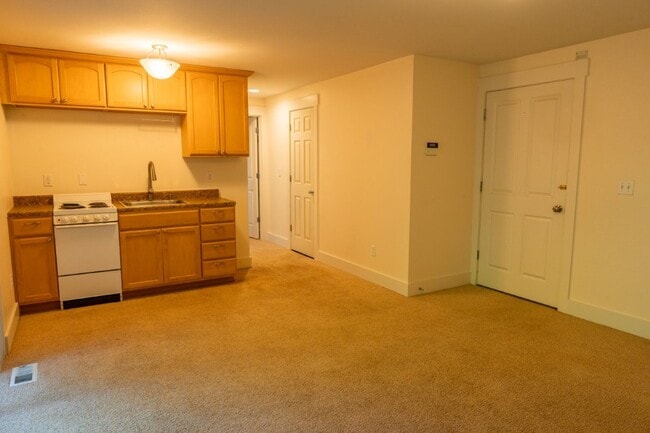 Building Photo - 4bd/2.5ba Seattle Home