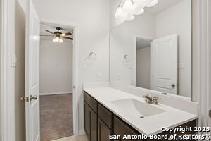 Building Photo - 204 Tiltwood Ct