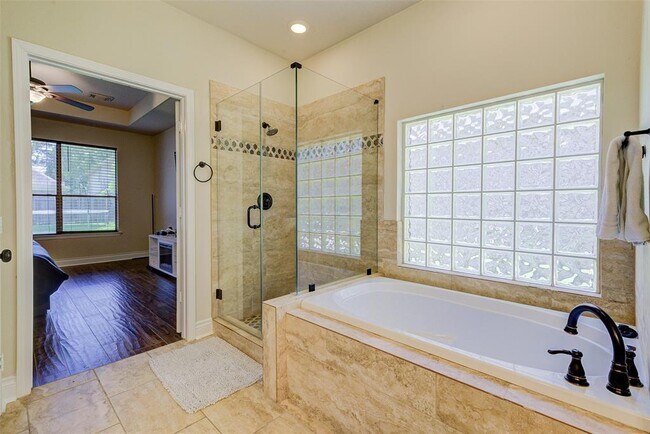 Building Photo - 6234 Presidio Canyon Dr