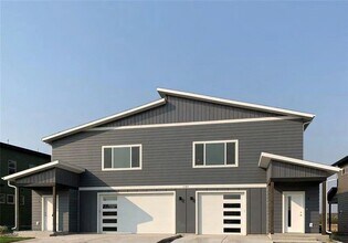 Building Photo - Abigail Lane Duplex