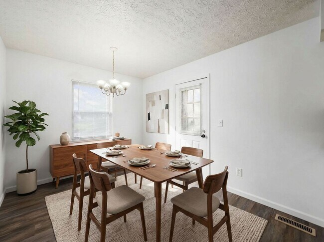 Building Photo - Duke Phillip