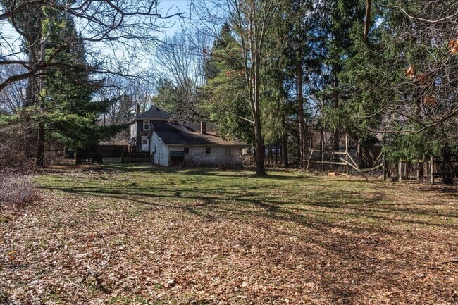 Building Photo - 751 Holmes Rd