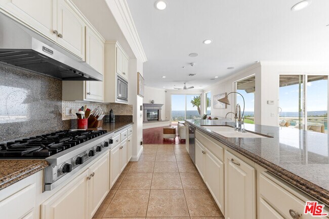 Building Photo - 7416 Wiscasset Dr