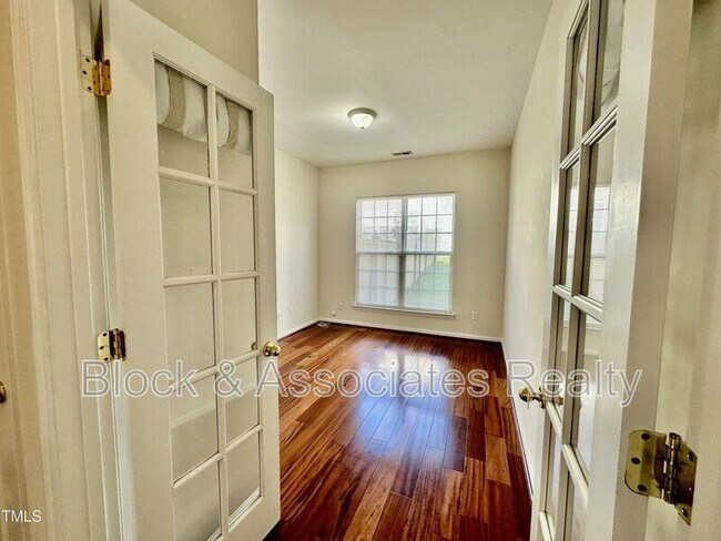 Building Photo - 603 Willingham Rd