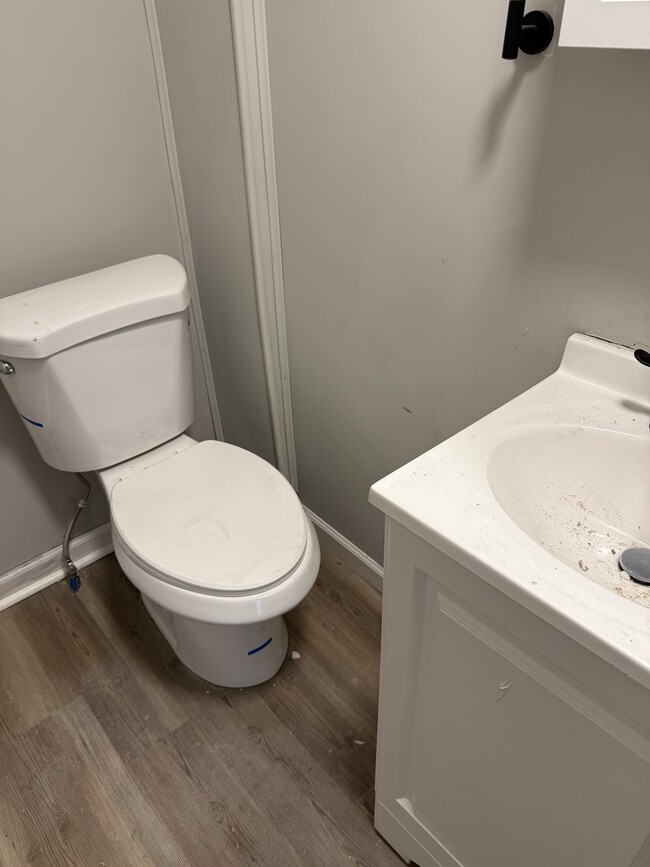 Building Photo - 1837 Beech St