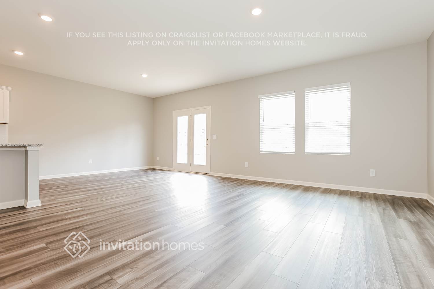 Building Photo - 121 CHESAPEAKE BAY Dr N