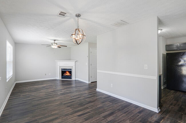 Building Photo - 820 Carlton Pointe Terrace