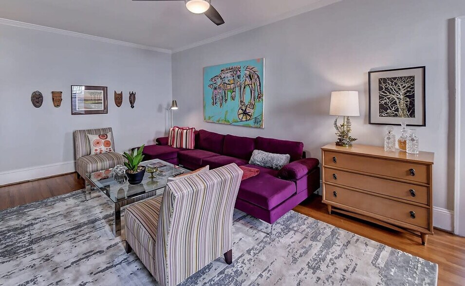 Building Photo - 518 Lamar Ave