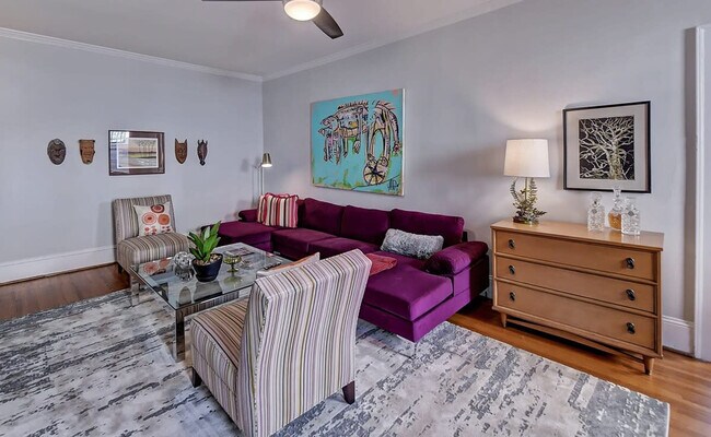 Building Photo - 518 Lamar Ave