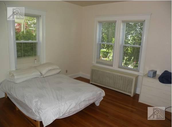 Building Photo - 3 bedroom in Brookline MA 02446
