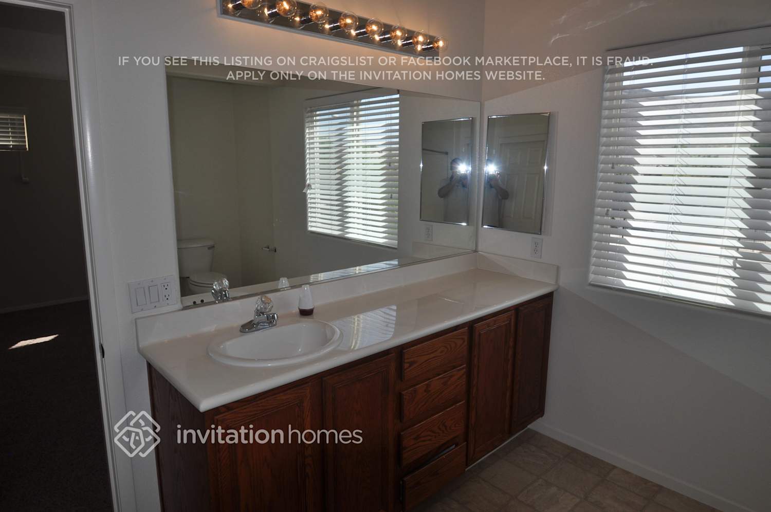 Building Photo - 6181 Arlington Ash St