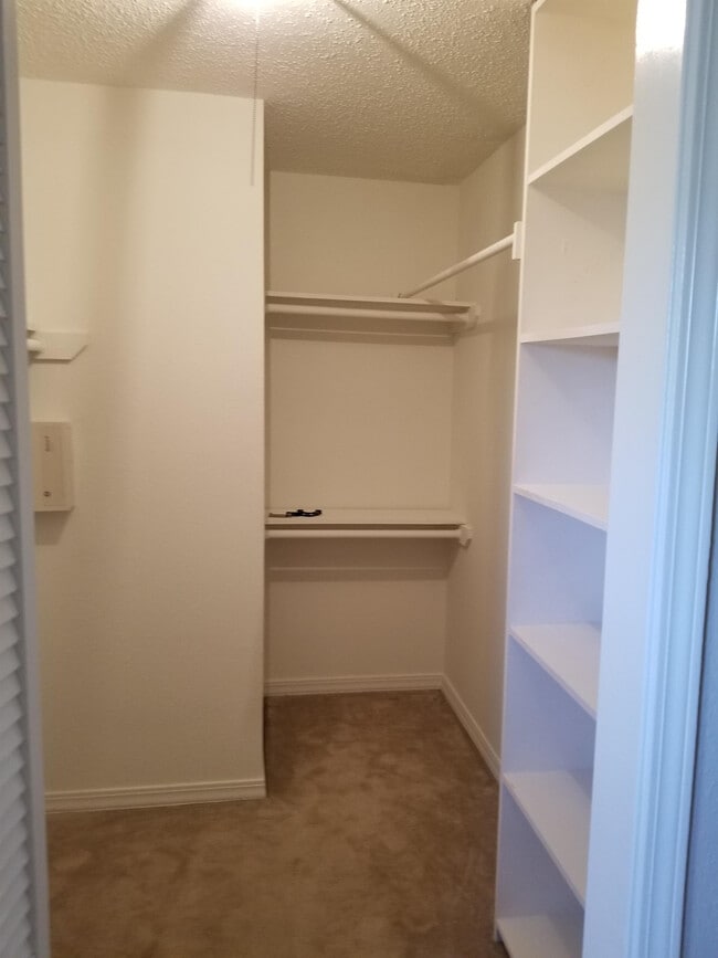 Building Photo - 9970 Smugglers Cove Ln