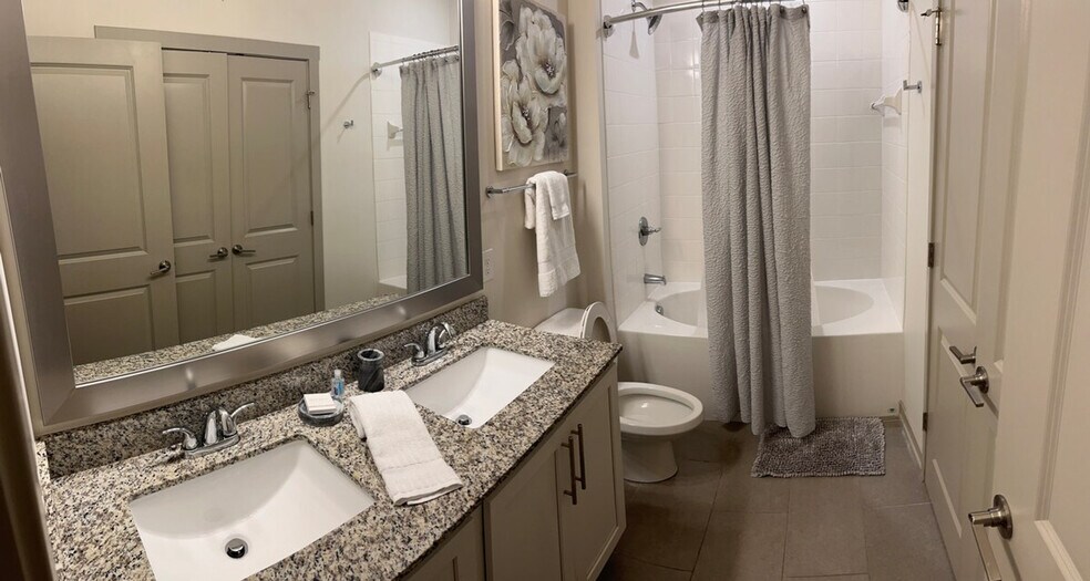 Building Photo - 11608 Flat Branch Cl Dr