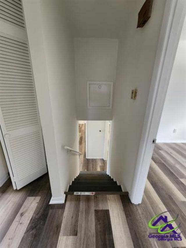 Building Photo - 121 Highland Dr