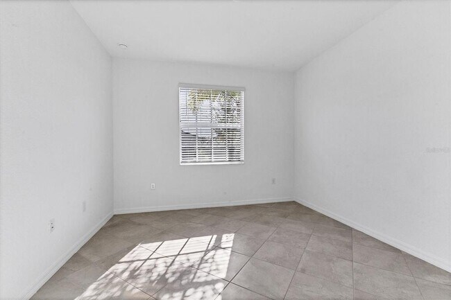 Building Photo - 19095 Cabernet Ct