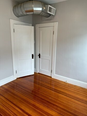 Building Photo - 74 Barnes Ave