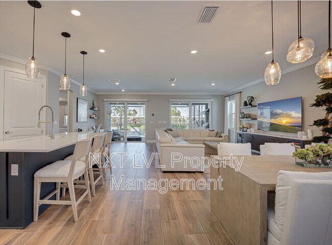 Building Photo - 16112 Lakeland Dr