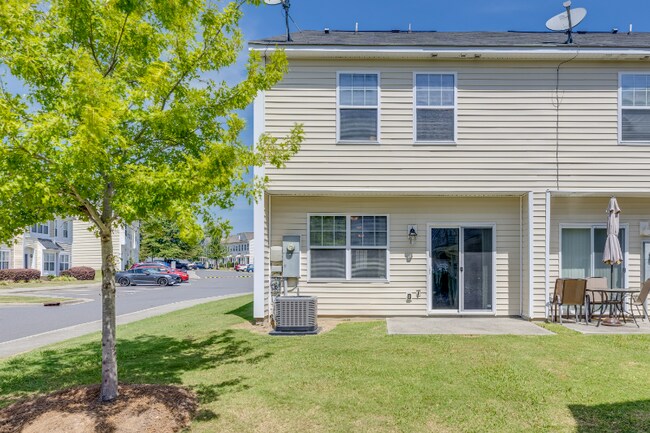 Building Photo - 13606 Calloway Glen Dr