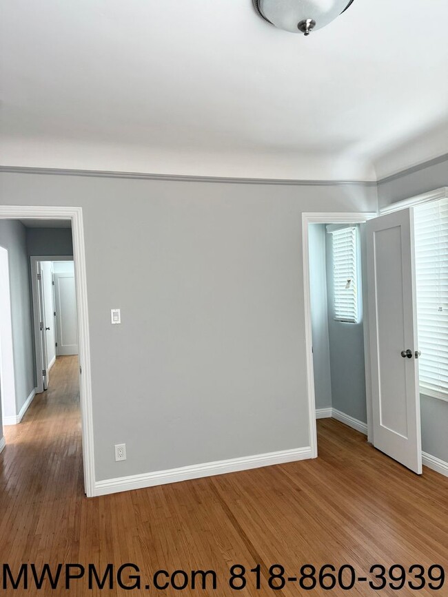 Building Photo - Ideally situated 2-Bed 2-Bath HOME