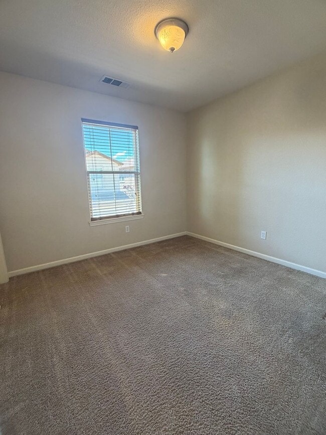 Building Photo - 2348 la Villa Way