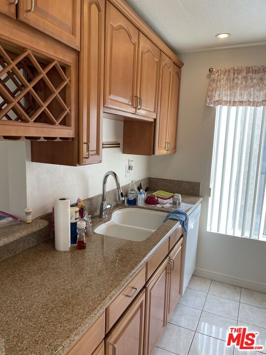 Building Photo - 9206 Summertime Ln