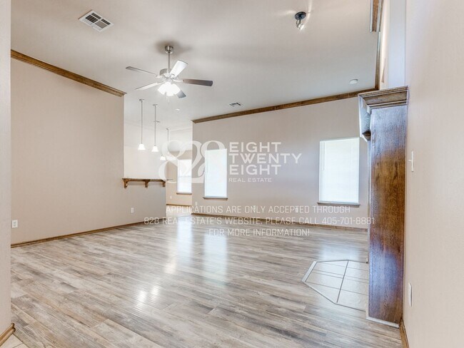 Building Photo - 2909 Line Dr