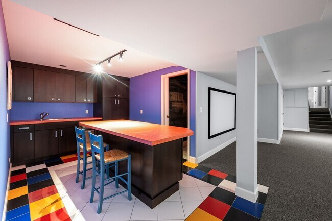 Building Photo - 2226 S Beeler Way