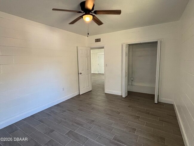 Building Photo - 93 Ford St