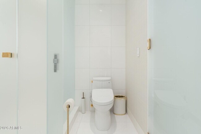 Building Photo - 6587 N Palmeraie Blvd