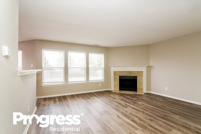 Building Photo - 5644 W Littleton Dr