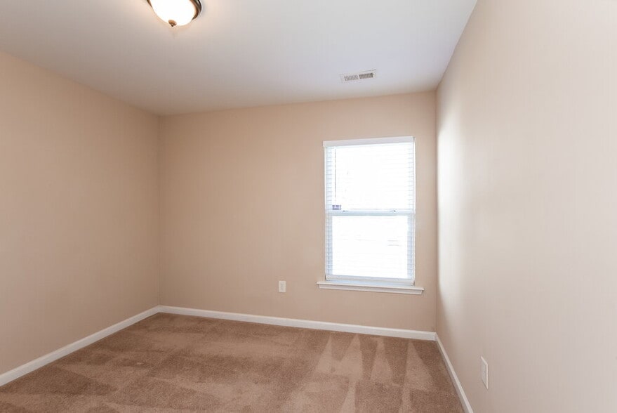 Building Photo - 519 Nanny Point Dr