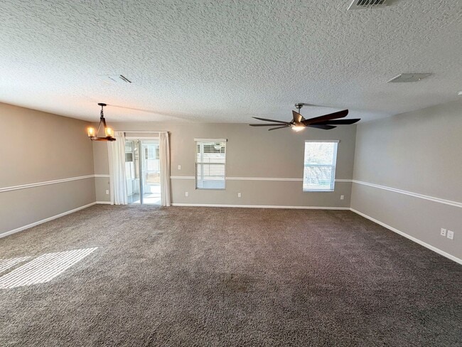 Building Photo - Beautiful 4 Bedroom, 2 Bathroom Home Situated on Grande Reserve Golf Course