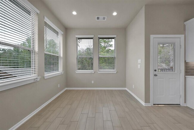 Building Photo - 543 Longleaf Pine Dr