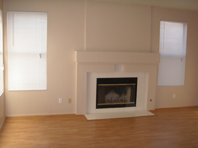 Building Photo - 8955 Digger Pine Dr