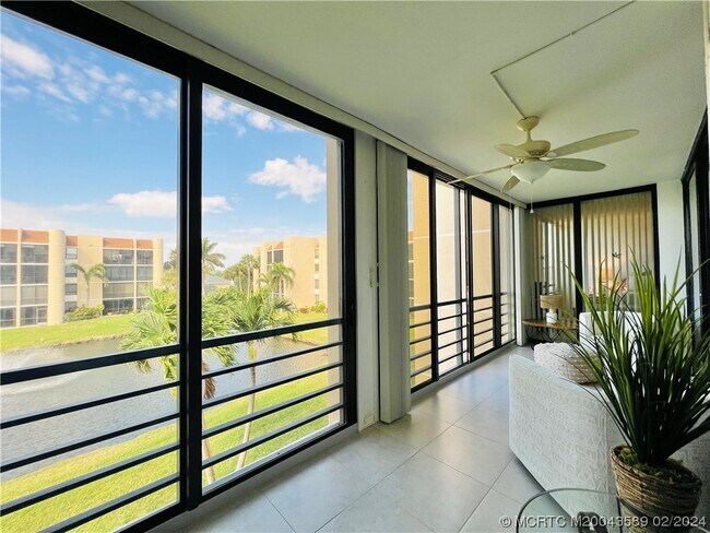 Building Photo - 3442 NE Causeway Blvd