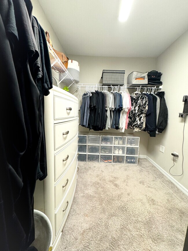 Building Photo - 5670 Arlington River Dr