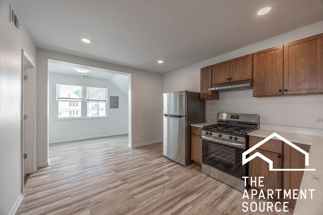 Building Photo - 3140 N Kimball Ave