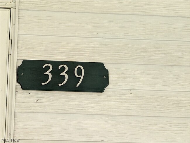 Building Photo - 339 Harris St