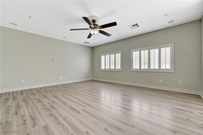Building Photo - 2977 Queen Lake Ct