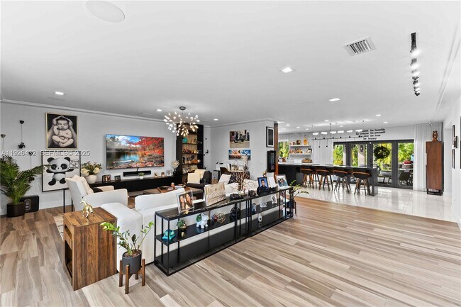 Building Photo - 9040 SW 110th Ave