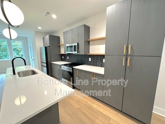 Building Photo - 1354 Briar Creek Rd