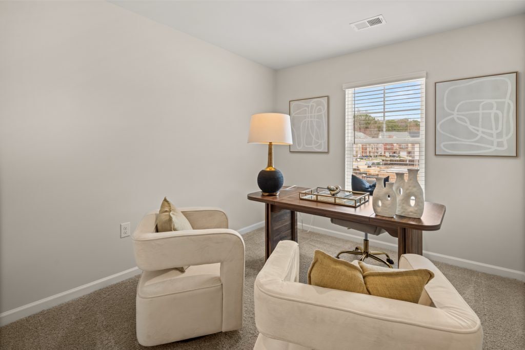 Building Photo - 4270 Notting Hill Dr SW