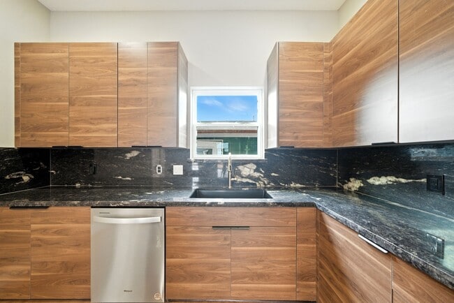 Building Photo - 8307 Double