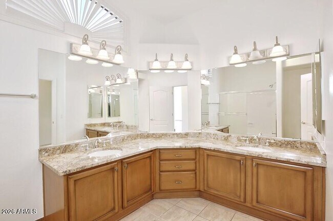 Building Photo - 6738 E Montreal Pl