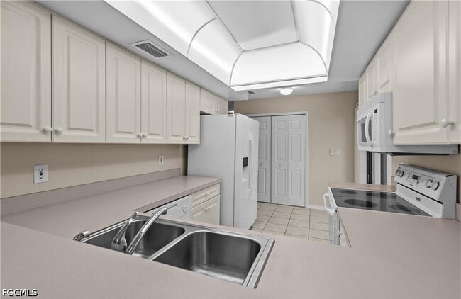 Building Photo - 7105 Quail Run Ct W