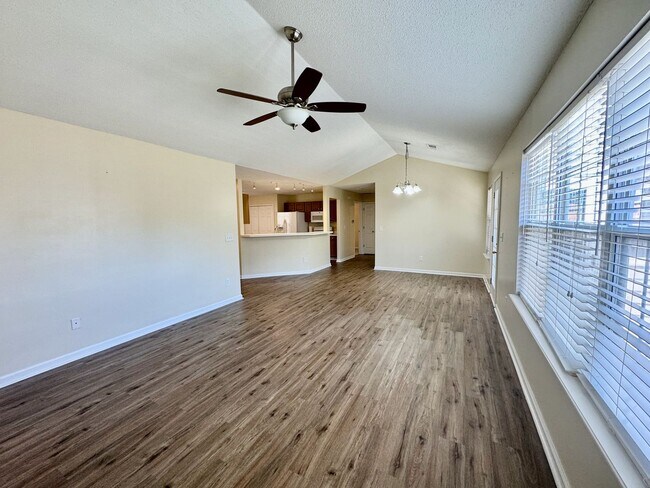 Building Photo - Sunroom and Fenced Backyard in the Heart of Kennesaw!