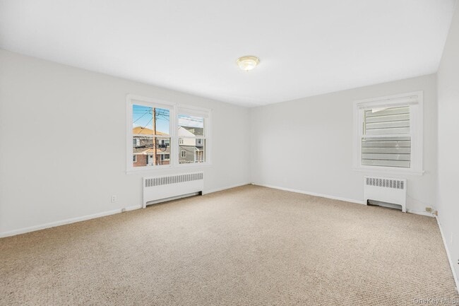 Building Photo - 120 Woodside Ave